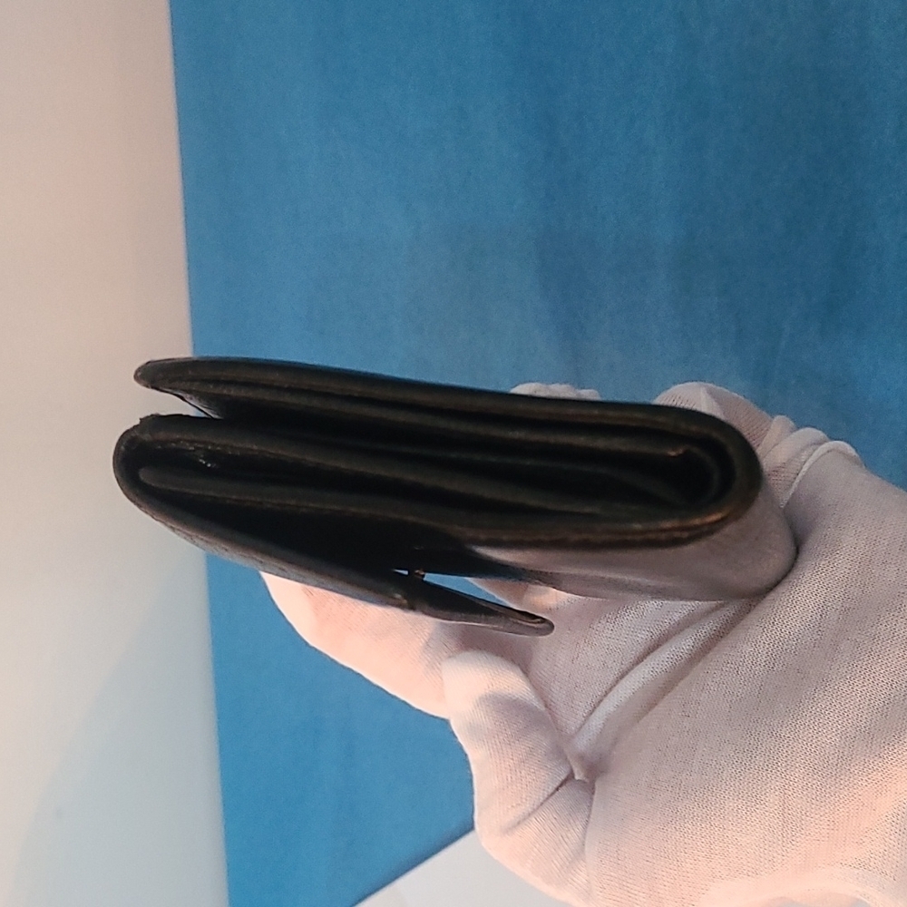 Chanel Sweater Embossed Compact Wallet - Picture 13 of 16